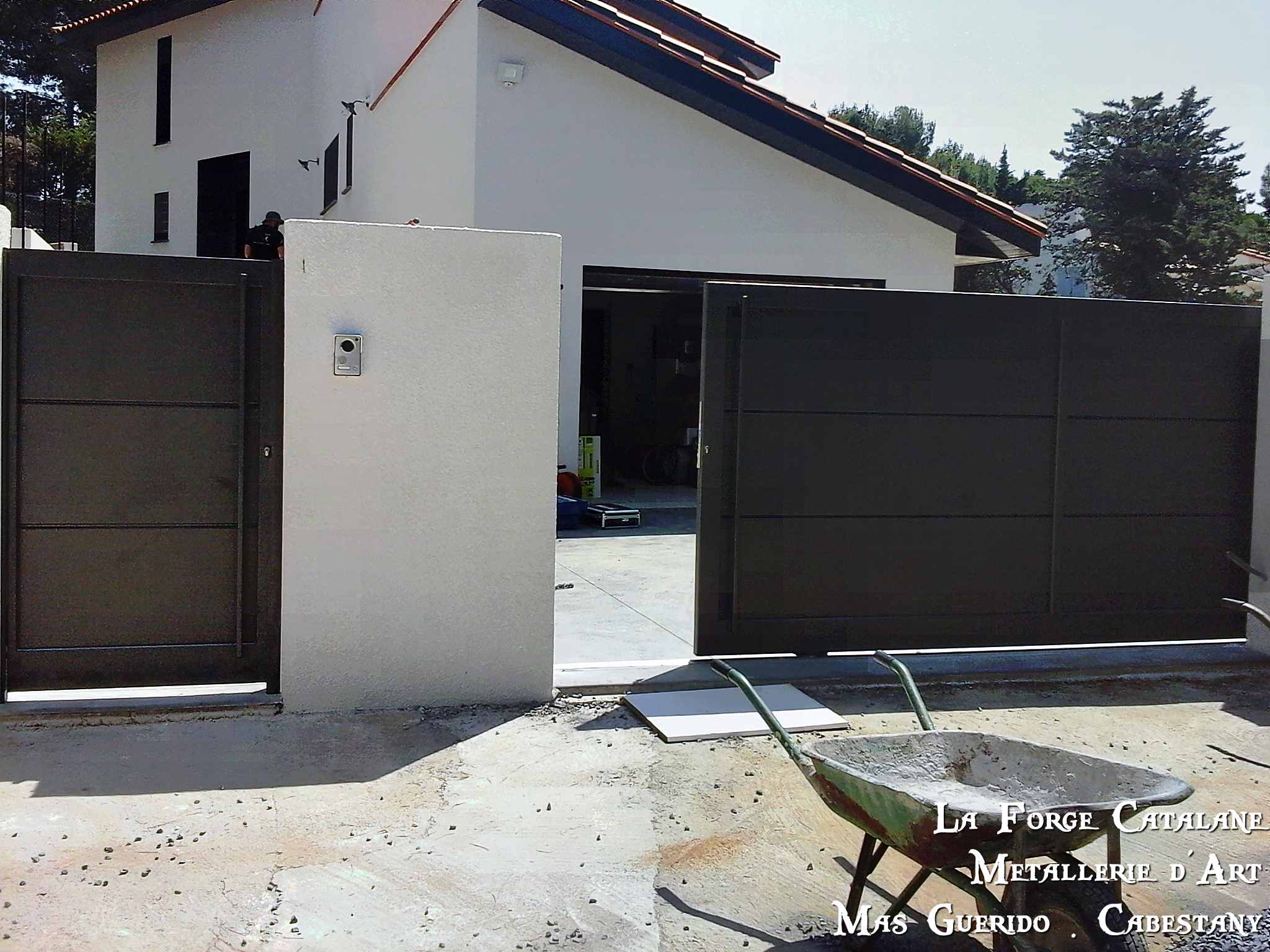 portillon portail 3 lames caisson simple face forge catalane.jpg